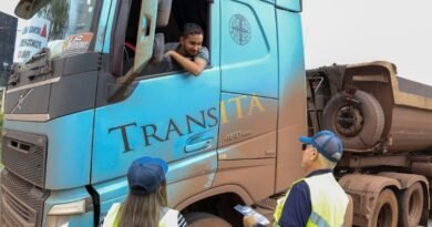 Setcemg promove blitz na BR-381 com a PRF para reforçar segurança nas estradas no Carnaval