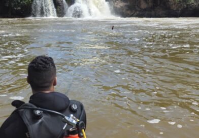 Resgate de vítima de afogamento no Balneário de Pandeiros