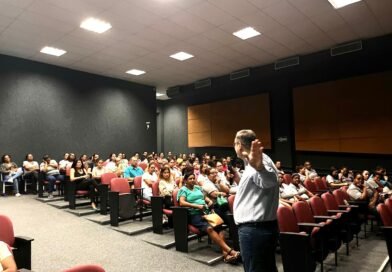 São Gonçalo do Rio Abaixo: Saúde mental no trabalho e na vida é tema de palestra para servidores da Educação