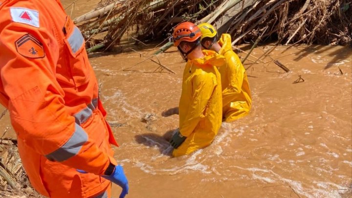 Bombeiros Militares localizam corpo ainda não identificado em Ubá