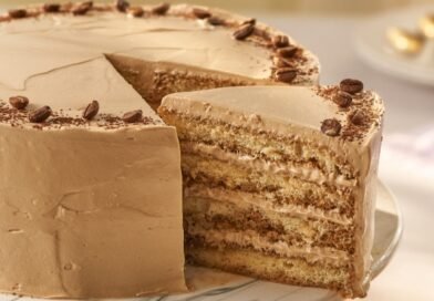 Dia Mundial do Café: Aprenda a fazer um Bolo Moka e um Rocambole de Café com Recheio Cremoso de Chocolate