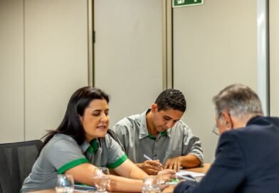 São Gonçalo do Rio Abaixo recebe indústria pioneira em aquecedores solares com tecnologia única no país