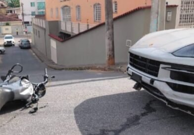 Acidente: motocicleta contra veículo Porsche foi registrado em João Monlevade, duas vítimas ficaram feridas