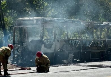 Montes Claros: incêndio em coletivo na BR-365