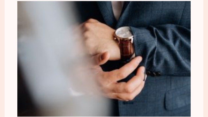 Como relógios e eventos exclusivos viraram o novo símbolo de status masculino