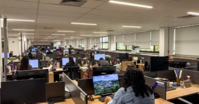 Prefeitura de São Gonçalo do Rio Abaixo antecipa primeira parcela do 13º salário para cerca de 1.500 servidores Prefeitura de São Gonçalo do Rio Abaixo antecipa primeira parcela do 13º salário para cerca de 1.500 servidores