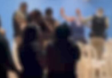 Homem efetua cinco tiros no rosto da ex-mulher e vai para a igreja “rezar”