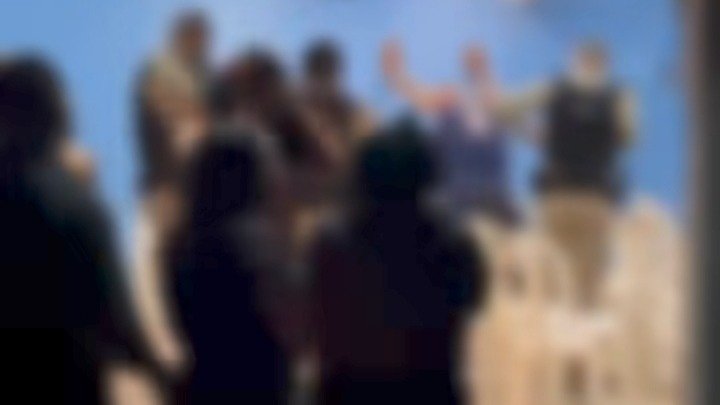 Homem efetua cinco tiros no rosto da ex-mulher e vai para a igreja “rezar”