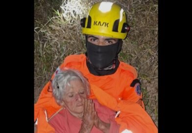 CORPO DE BOMBEIROS RESGATA COM VIDA IDOSA DESAPARECIDA EM ÁREA DE MATA EM CAETÉ