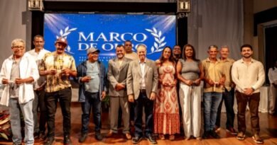 São Gonçalo valoriza trajetória de servidores com o Marco de Ouro São Gonçalo valoriza trajetória de servidores com o Marco de Ouro