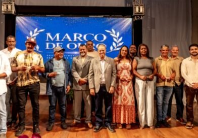 São Gonçalo valoriza trajetória de servidores com o Marco de Ouro