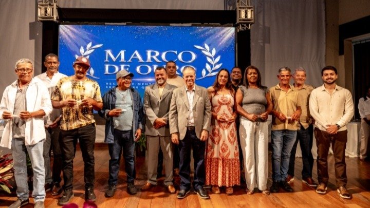 São Gonçalo valoriza trajetória de servidores com o Marco de Ouro