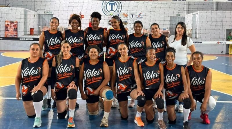 Vôlei adulto de São Gonçalo participa pela primeira vez da Copa Suco Natura