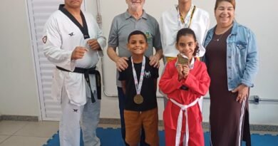 Dr. Laércio participa de abertura do Mês da Melhor Idade no Cras Bem Viver Dr. Laércio participa de abertura do Mês da Melhor Idade no Cras Bem Viver