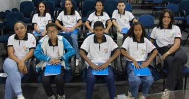 Vereadores mirins iniciam atividades acompanhando Reunião Ordinária da Câmara de São Gonçalo