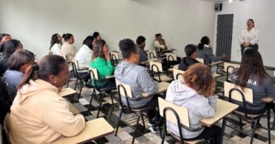 Secretaria de Educação apresenta novo Regimento Interno às monitoras do Transporte Escolar