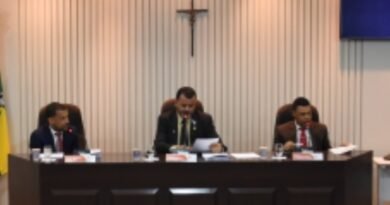 Câmara de São Gonçalo realiza reunião extraordinária para votar projetos sobre pagamentos retroativos aos servidores Câmara de São Gonçalo realiza reunião extraordinária para votar projetos sobre pagamentos retroativos aos servidores