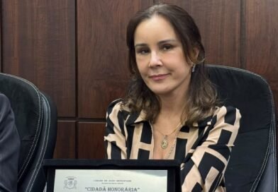 João Monlevade: Câmara Municipal entrega Título de Cidadã Honorária à médica Maria Eugênia Tótola