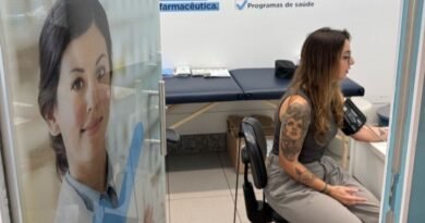 INÉDITO: 6 de cada 10 pessoas têm pressão arterial acima da recomendada em Minas Gerais, mostra estudo inédito com 49 mil medições em farmácias do estado INÉDITO: 6 de cada 10 pessoas têm pressão arterial acima da recomendada em Minas Gerais, mostra estudo inédito com 49 mil medições em farmácias do estado