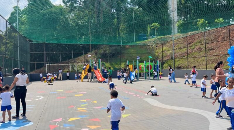 Escola Ioleide inaugura parquinho sensorial e entrega novos espaços de convivência